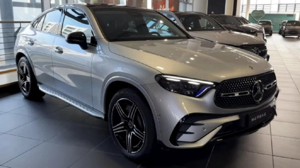 新款奔驰GLC上市，39.98万起，我要等纯电GLC