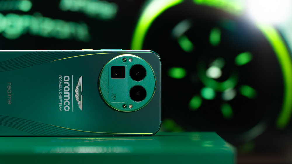 真我 GT8 Pro 阿斯顿马丁 F1 限量版：​​新时代，一切都将重新开始