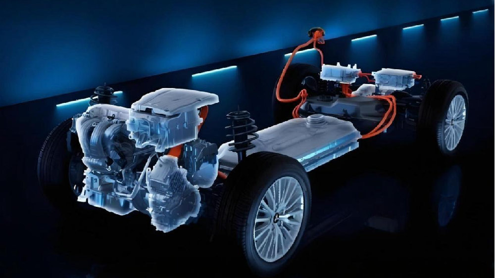 增程车销量连续下滑，是技术不先进导致？小鹏小米入局要踩坑？