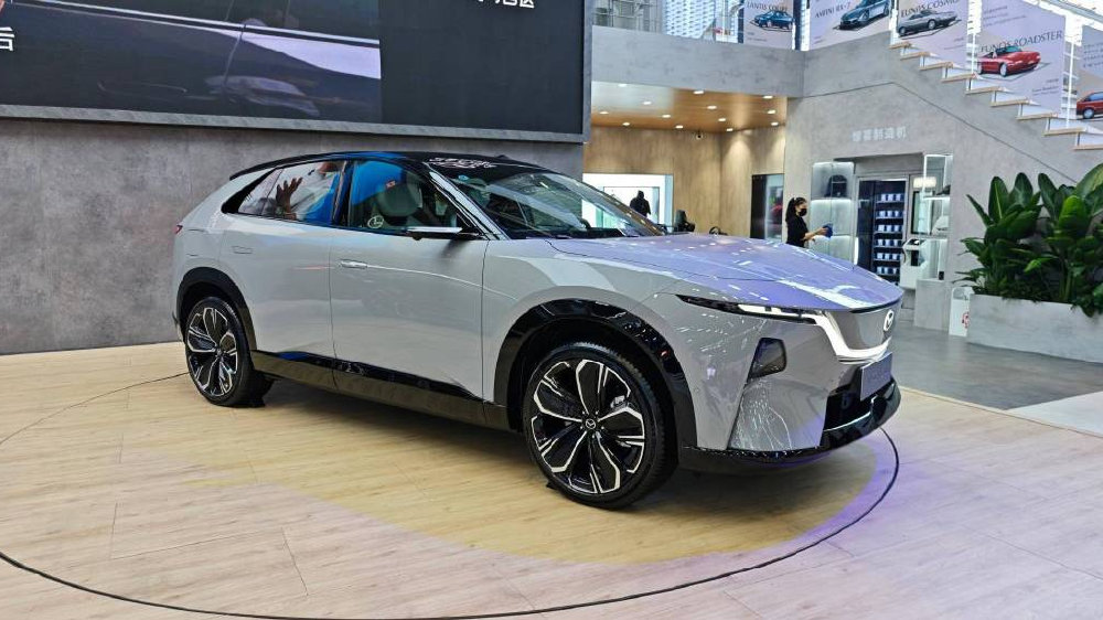 年轻用户占比74%，长安马自达EZ-60领跑合资新能源SUV市场