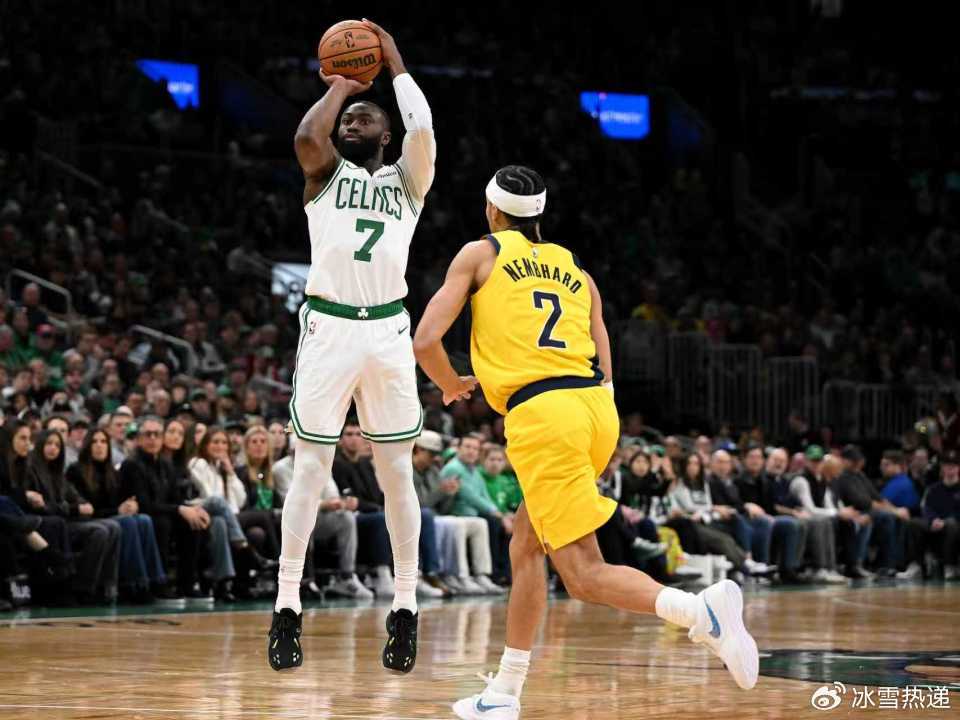 在塔图姆缺阵的情况下，杰伦·布朗如何率领凯尔特人完成20分大逆转？