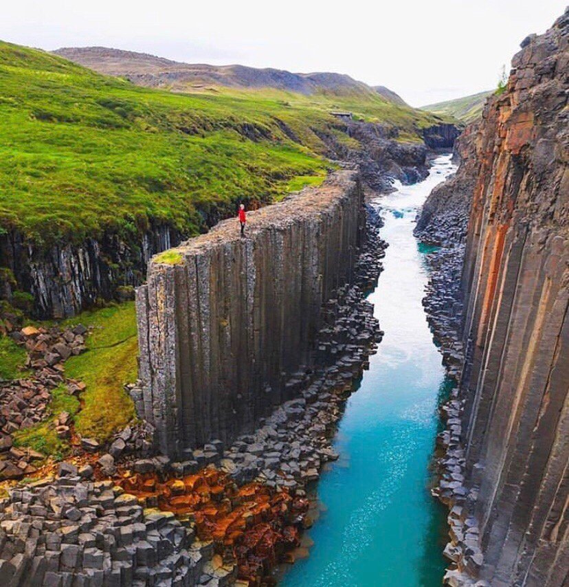 冰岛stulagil玄武岩峡谷,一种震撼人心的美!