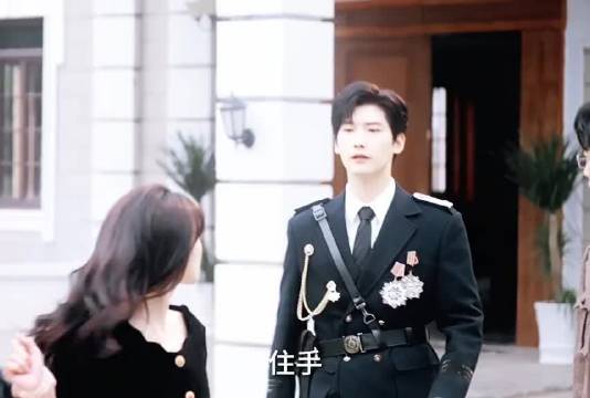 好抓马的修罗场！三位男人轮番争抢，女主内心 OS：不要耽误我查案！