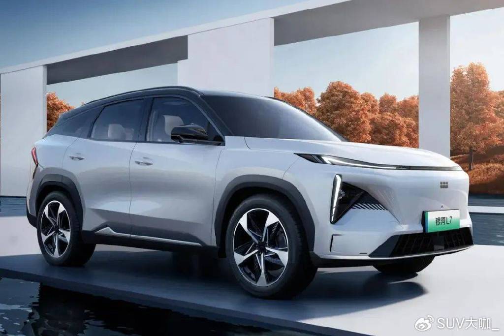 过百万的仰望U8,国产的丰田普拉多,回顾2023年最人气SUV