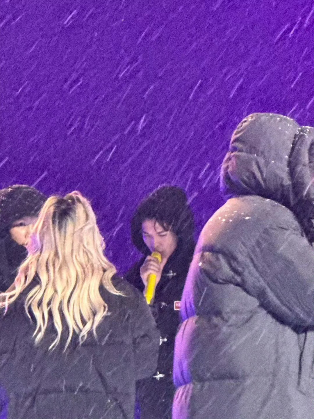 萧敬腾雨神变雪神，是有点玄学在身上的期待跨年晚会舞台