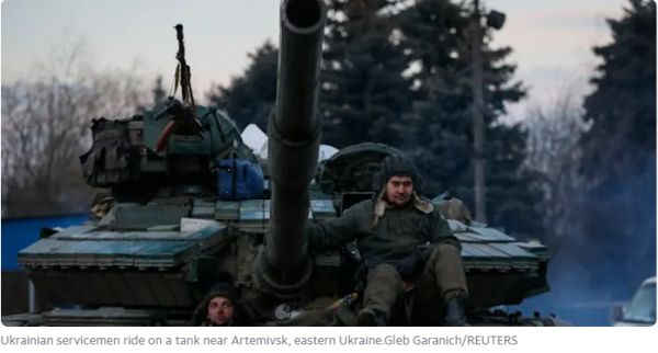 乌防长抱怨：德国阻止乌克兰通过北约获得致命武器，是怕激怒<a href=