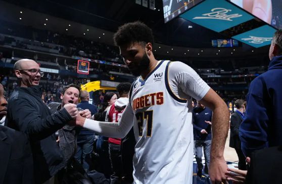 约基奇全能发挥能否击穿雄鹿铁桶阵