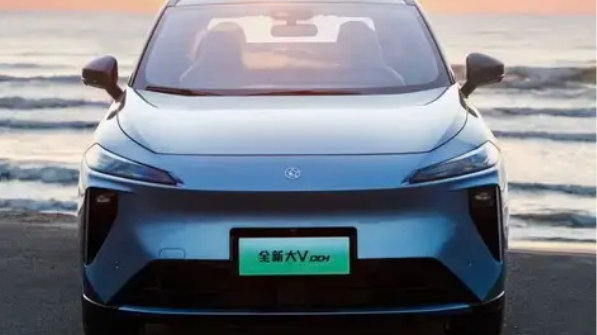 设计师跳槽实锤了？启辰新车撞脸长安深蓝，这颜值你给打几分？