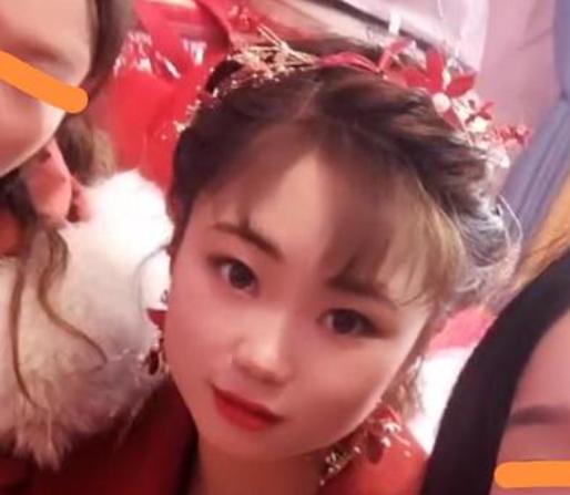 女孩晒结婚酒席被吐槽环境差,引发网友争议,女子:不想坐享其成休闲区蓝鸢梦想 - Www.slyday.coM 女孩晒结婚酒席被吐槽环境差,引发网友争议,女子:不想坐享其成休闲区蓝鸢梦想 - Www.slyday.coM