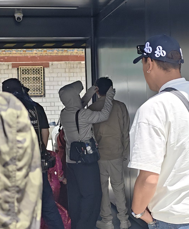 丁真自驾318国道偶遇引热议