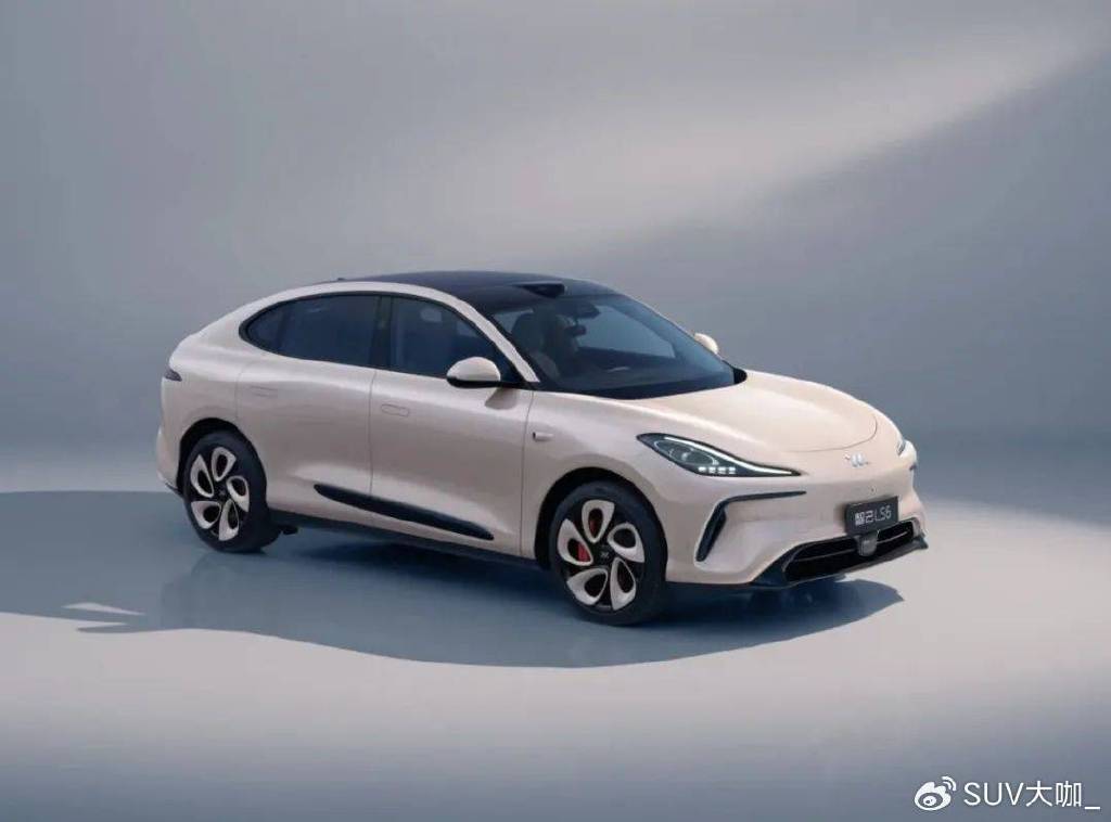 过百万的仰望U8,国产的丰田普拉多,回顾2023年最人气SUV