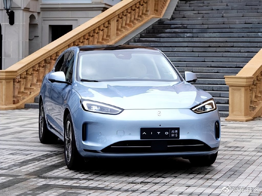 华为问界M5智能驾驶版来袭,35万售价值得入手