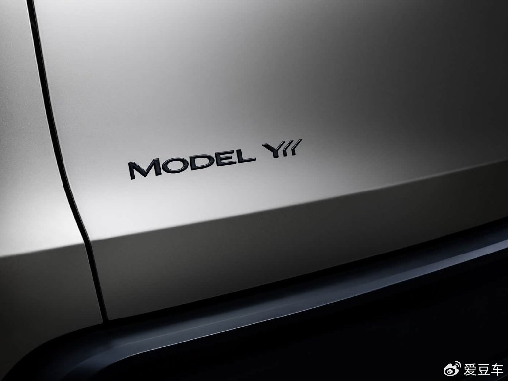 特斯拉Model Y L 33.9万起，六座SUV新王炸能否给国产车上强度