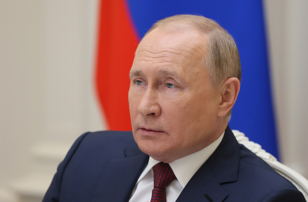 乌防长抱怨：德国阻止乌克兰通过北约获得致命武器，是怕激怒<a href=