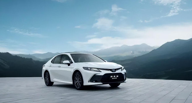 实力说话,省油为王,星瑞L智擎对比凯美瑞双擎