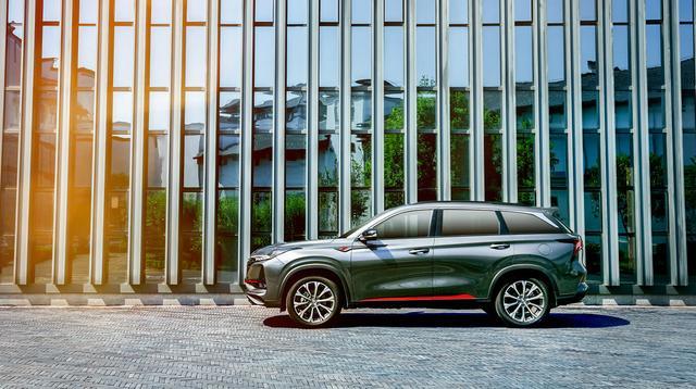 哈弗H6销量突破300万辆,盘点“神车”和对手们谁更值得买