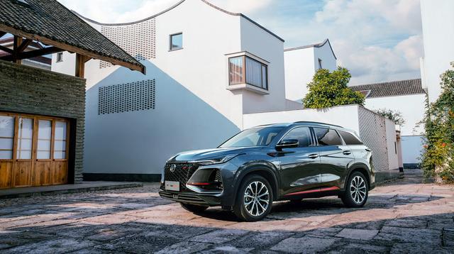 哈弗H6销量突破300万辆,盘点“神车”和对手们谁更值得买