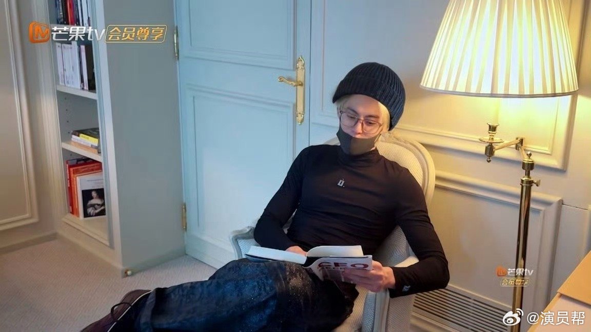 王鹤棣被喊话向张艺兴学习管理技巧