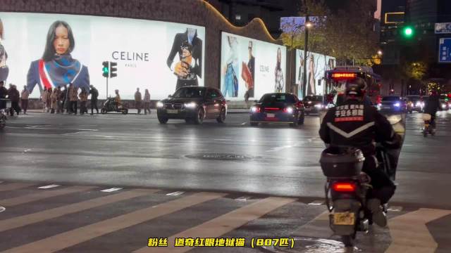 法拉利sf90xx现身万象城,新保时捷gt3rs亮相