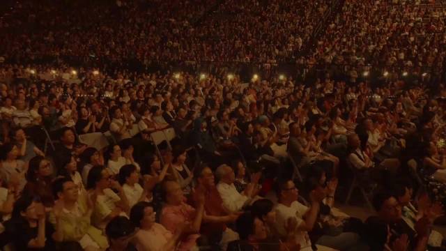 一代人的青春回忆 罗大佑经典民谣《童年》罗大佑巡回演唱会