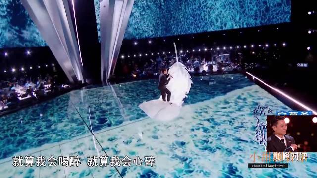 “顶级歌手”冒充学员参赛！竟没有一人转身，一亮相导师无人敢坐