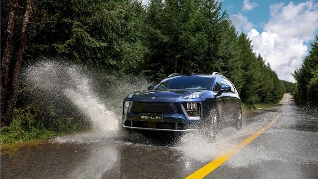 增程圈大地震！60度电池+终身充电，昊铂HL增程版来掀桌子了！