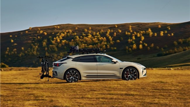 豪华配置拉满，焕新极氪001能否成为细分市场新标杆？