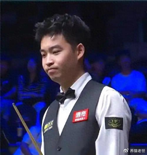 斯诺克最新战报：斯佳辉1-4出局，常冰玉轮空晋级，丁俊晖3-2领先