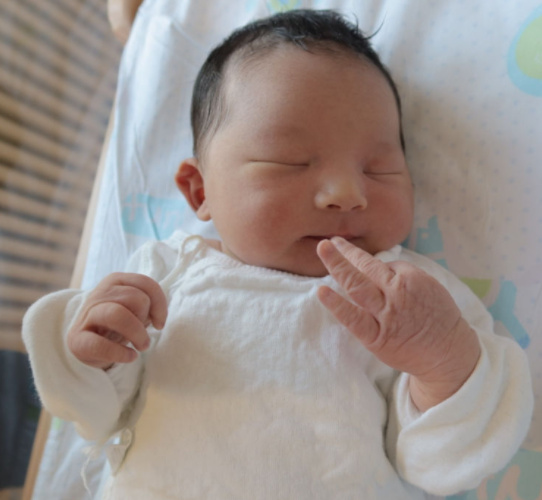 宝宝经常腹泻，体重却很正常，可能存在这一原因休闲区蓝鸢梦想 - Www.slyday.coM