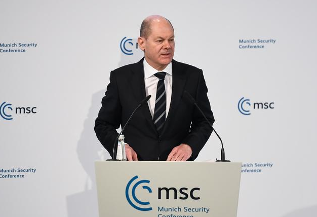 欧洲人民忍不了!慕安会被拆穿,德国爆发游行示威上千人抗议北约休闲区蓝鸢梦想 - Www.slyday.coM 欧洲人民忍不了!慕安会被拆穿,德国爆发游行示威上千人抗议北约休闲区蓝鸢梦想 - Www.slyday.coM