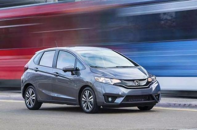 网友“众筹”了上百辆车的真实油耗,就别琢磨官方数据是否靠谱了