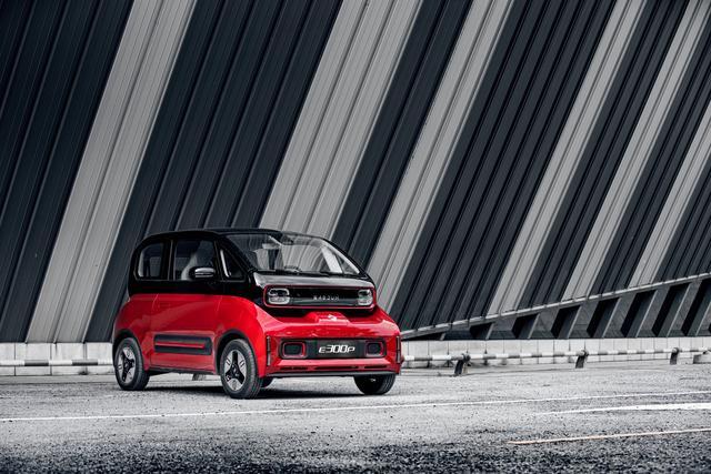 新宝骏E300:想象中纯电小车的模样、内涵和价格,它都有