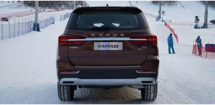 国产中大型SUV对撞!荣威RX8对比星途揽月谁更超值?