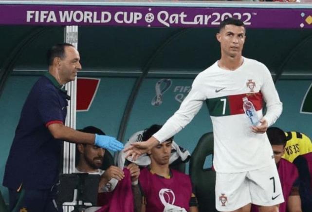 央视现场直播!葡萄牙战瑞士力拼八强,C罗再度冲击世界杯纪录休闲区蓝鸢梦想 - Www.slyday.coM 央视现场直播!葡萄牙战瑞士力拼八强,C罗再度冲击世界杯纪录休闲区蓝鸢梦想 - Www.slyday.coM