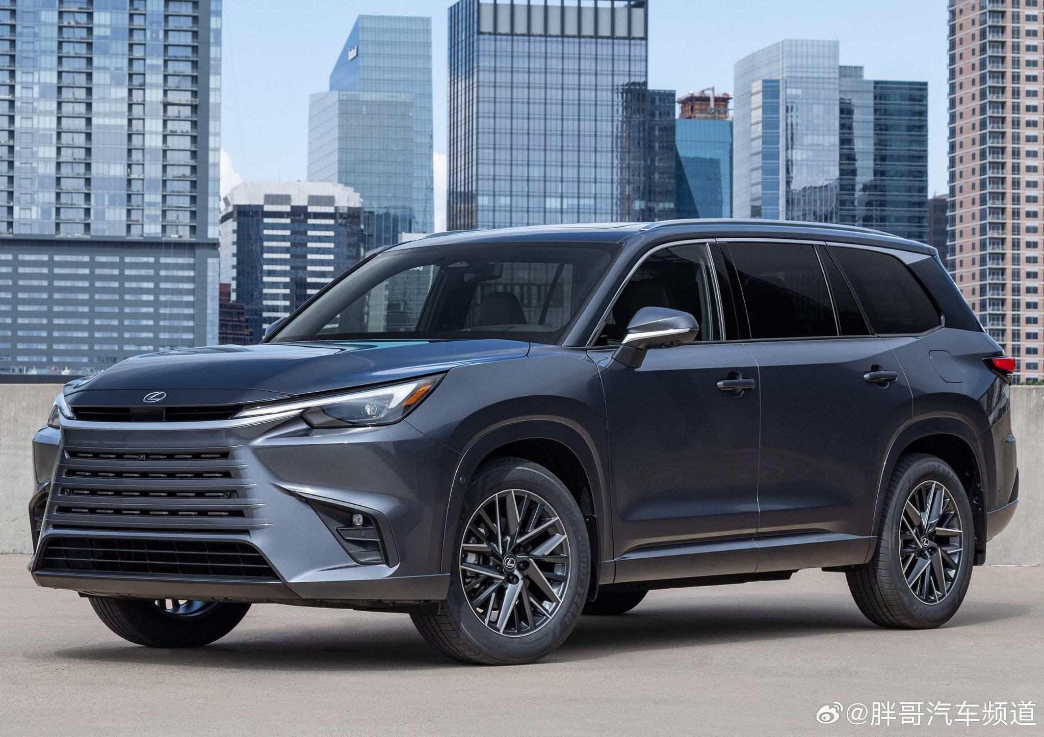 雷克萨斯全新车型TX，三排座椅布局