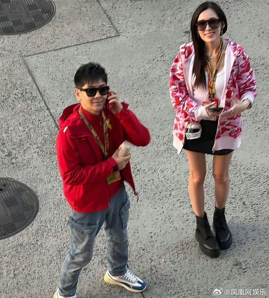 林志颖陈若仪现身上海F1，冻龄夫妇状态佳