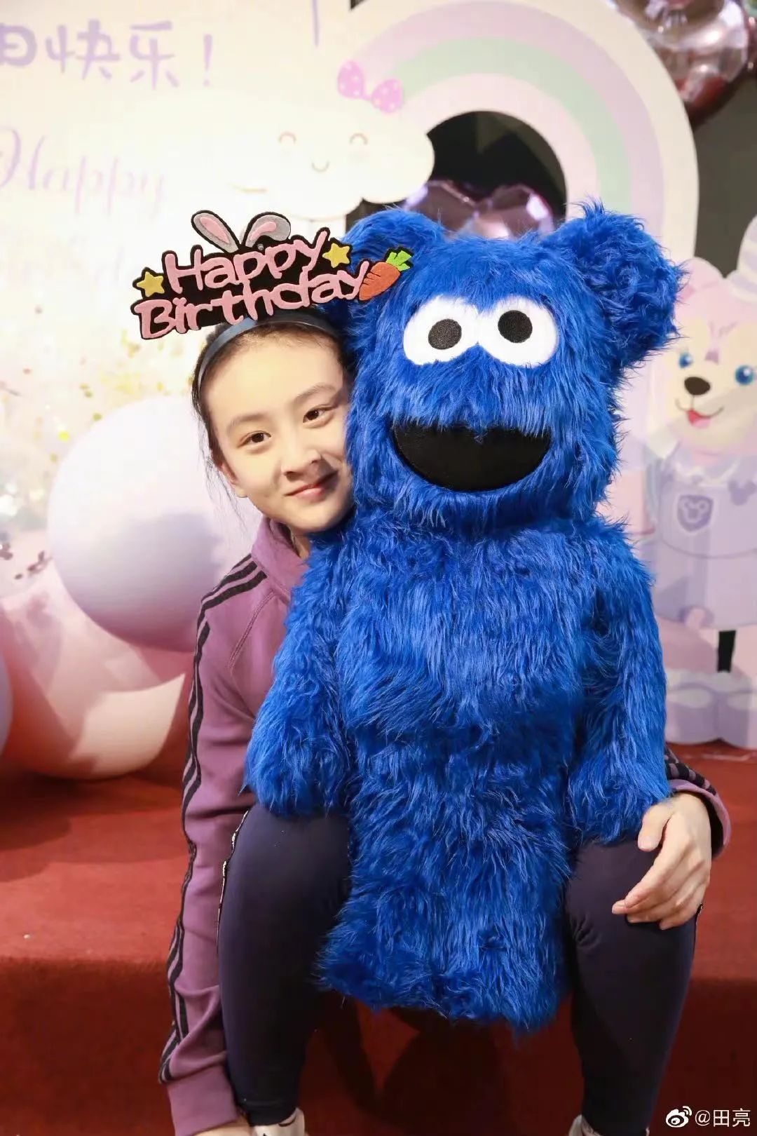 13森碟到颜值尴尬期,脸越长越宽,面容像男生很奇怪 13森碟到颜值尴尬期,脸越长越宽,面容像男生很奇怪