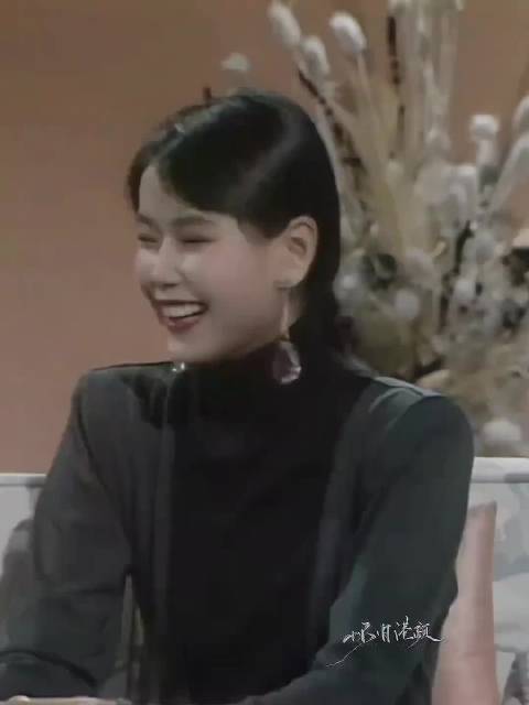 叶童版许仙微笑引怀旧潮