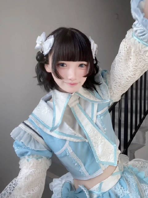 豹偶像平安夜独自庆贺并呼吁粉丝鼓励