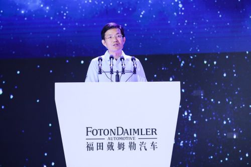 产业观察员海霞播报 ——福田戴姆勒国六时代再领“新”潮