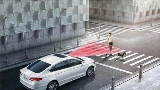 主动刹车技术为什么难以应用普及？未来将引入高清雷达！