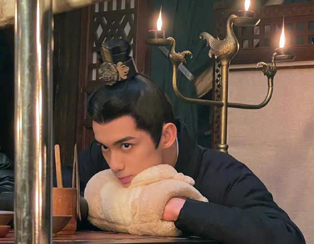 冷知识:肖战曾经给吴磊做过配角,现如今都是当红状态,二搭较难休闲区蓝鸢梦想 - Www.slyday.coM 冷知识:肖战曾经给吴磊做过配角,现如今都是当红状态,二搭较难休闲区蓝鸢梦想 - Www.slyday.coM