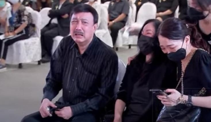 余苑绮离世4个月，母亲李亚萍落泪采访：希望5岁的乐乐能快点长大休闲区蓝鸢梦想 - Www.slyday.coM