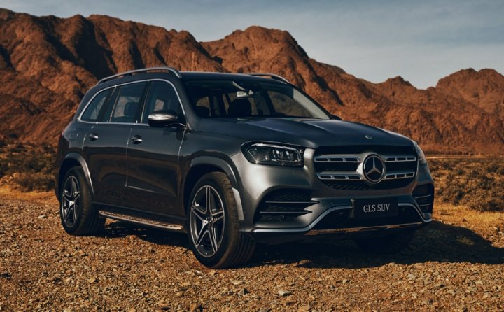 新款路虎揽胜盛世加长版对比奔驰GLS