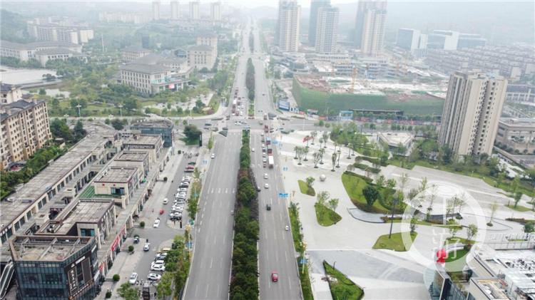 发现重庆之美丨为植物“焕颜”“理发” 江津街头绿地提质“花样”多休闲区蓝鸢梦想 - Www.slyday.coM 发现重庆之美丨为植物“焕颜”“理发” 江津街头绿地提质“花样”多休闲区蓝鸢梦想 - Www.slyday.coM