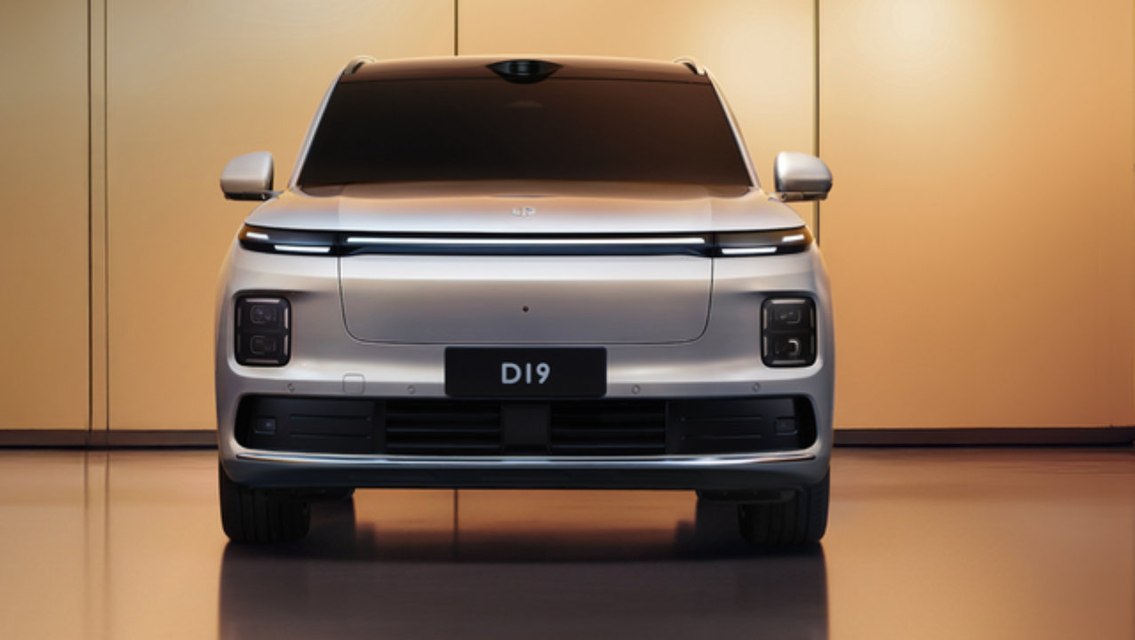 零跑D19内饰图曝光倒计时，一个不变，两个看点