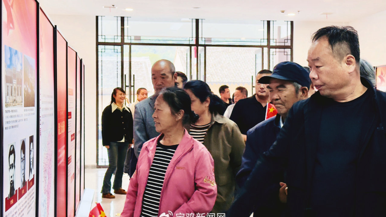 聆听红色故事 弘扬长征精神 红二十五军长征革命文物联展在凤县展出