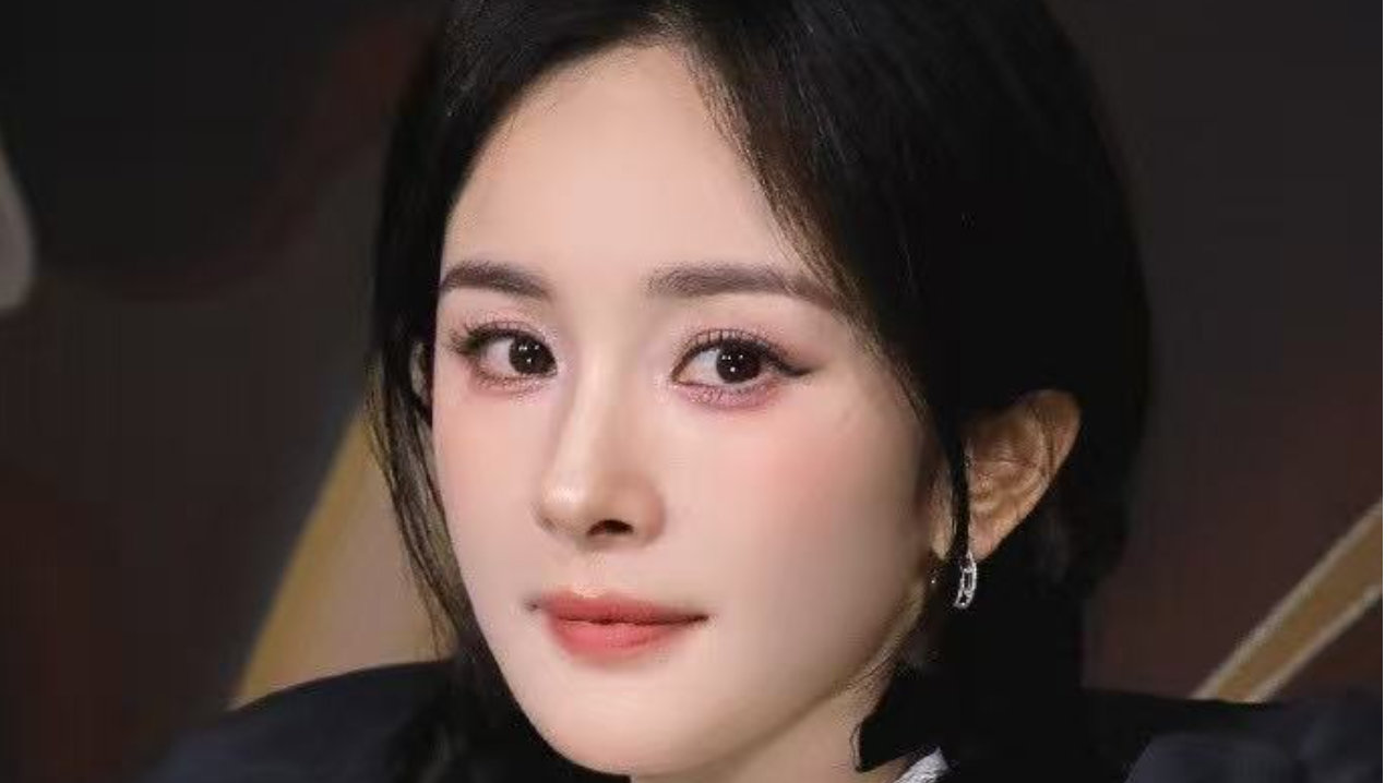 杨幂庆39岁生日，好友惠英红盼再合作，迪丽热巴12年准时送上祝福