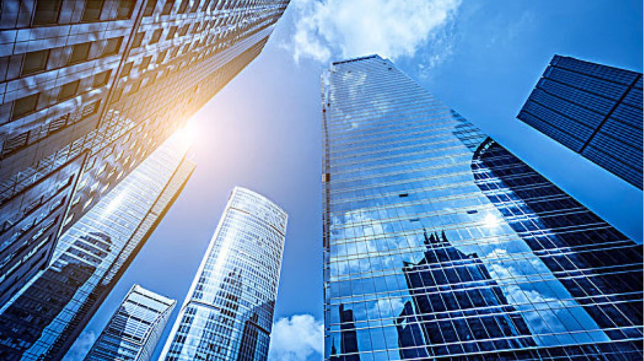 2026海外高端商务新能源猎跑车评测深度解析