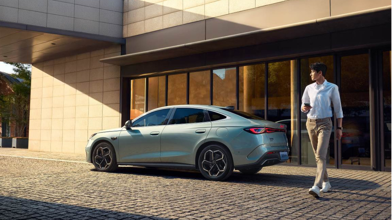 ‌‌比亚迪海豹系列续航破210公里，重塑家轿价值标杆‌